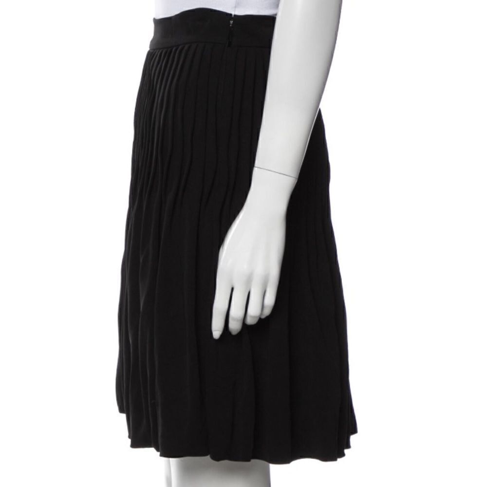 Fendi Black Mini Pleated Zip Closure Lined Bubble Hem Skirt - Picture 2 of 7